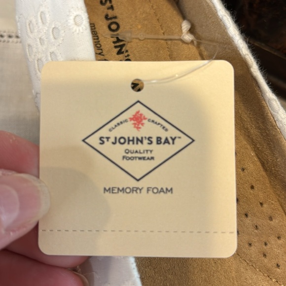 St. John's Bay Womens Reddy Slip-On Wedge Shoe in White Eyelet Size 5 - Picture 8 of 10